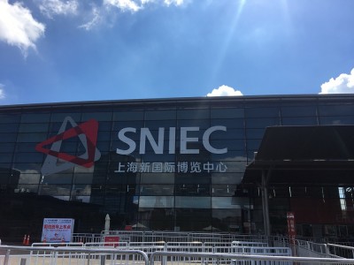 LA’BOBO陶瓷薄板參展2018國(guó)際綠色建筑建材博覽會(huì)備受矚目！