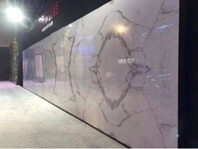 陶瓷大板打造溫暖廚房